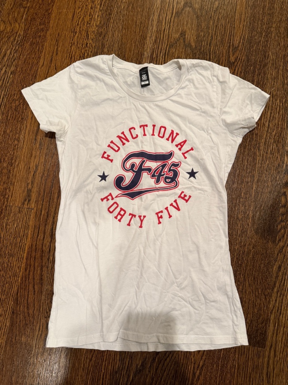 F45 Functional Forty Five Graphic T-shirt Size Small Women’s